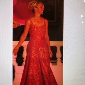 Oscar Del Renta Gown